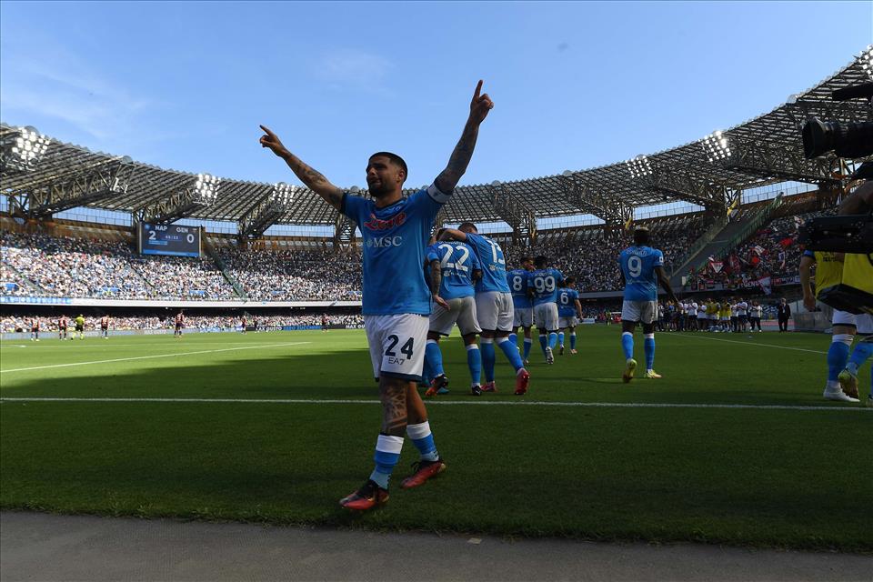 Napoli Genoa 3-0-442