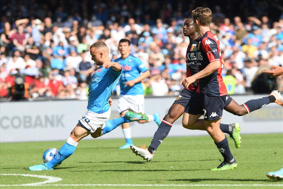 Napoli Genoa 3-0-441