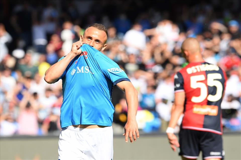 Napoli Genoa 3-0-443