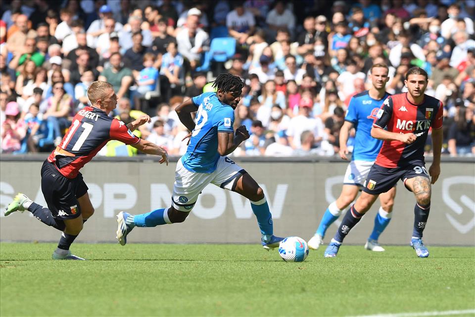 Napoli Genoa 3-0-445