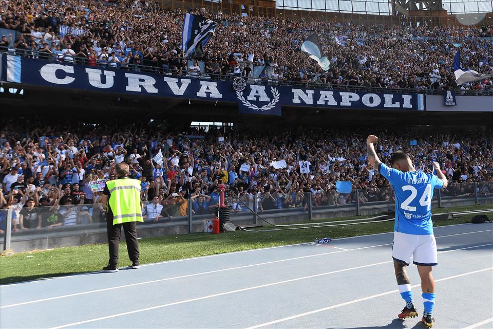 Napoli Genoa 3-0-447