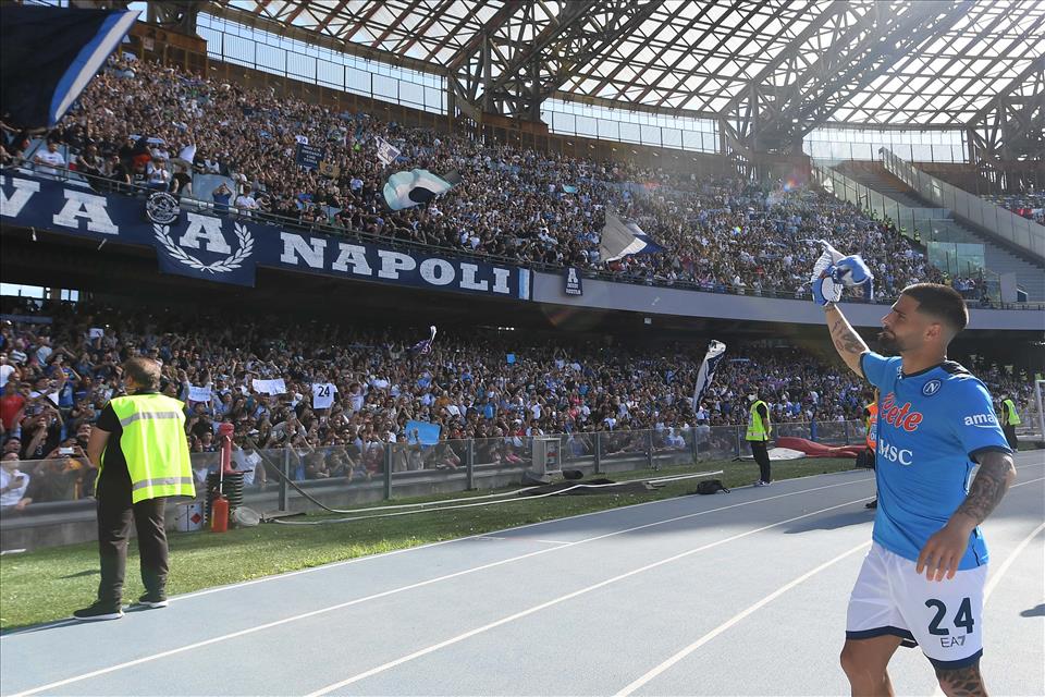 Napoli Genoa 3-0-446