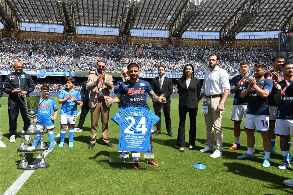 Napoli Genoa 3-0-413