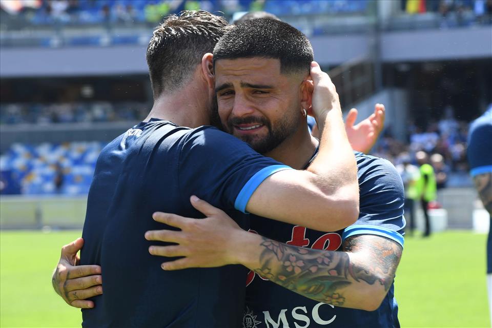 Napoli Genoa 3-0-419