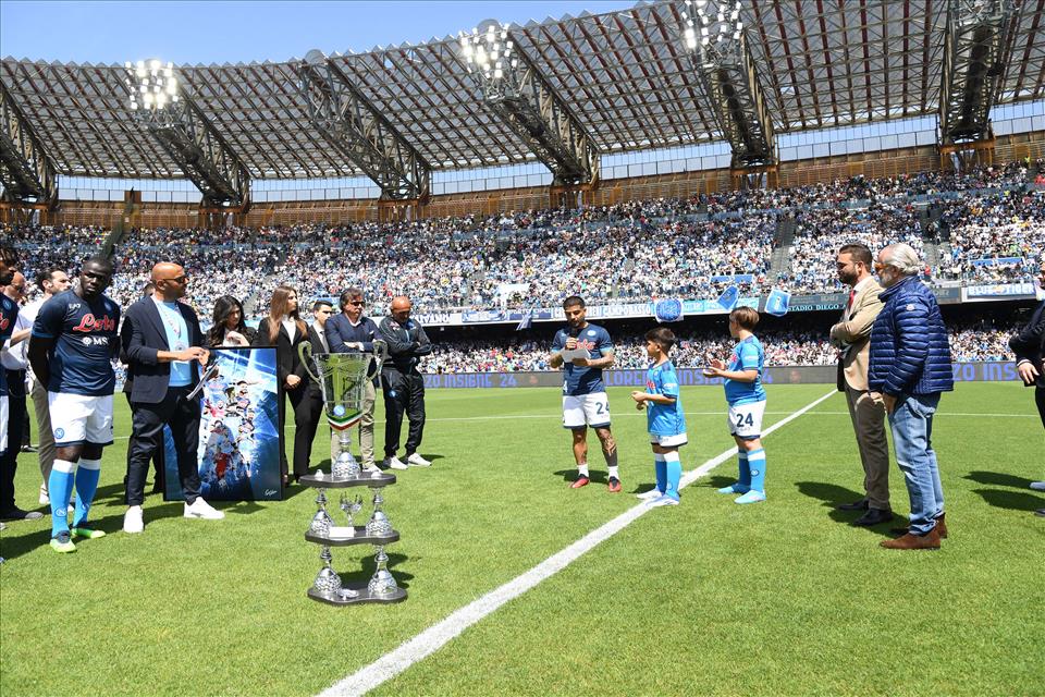 Napoli Genoa 3-0-424