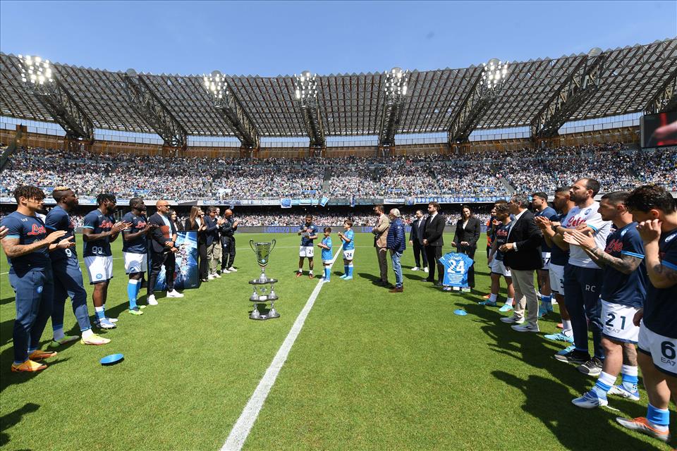 Napoli Genoa 3-0-430