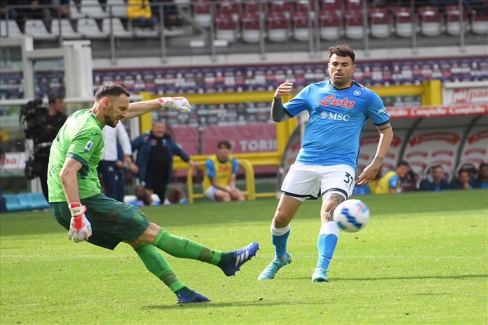 Torino Napoli 0-1-475